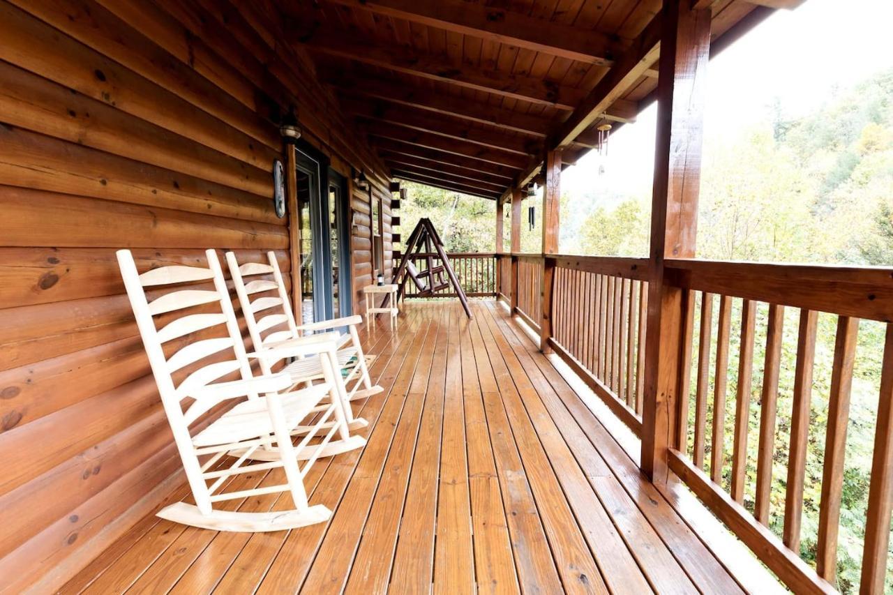 Smoky Mtn Hideaway - Cabin W/ Hot Tub & Pool Table Villa Sevierville Eksteriør billede